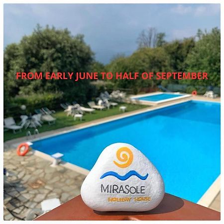Mirasole Holiday House Leggiuno Dış mekan fotoğraf