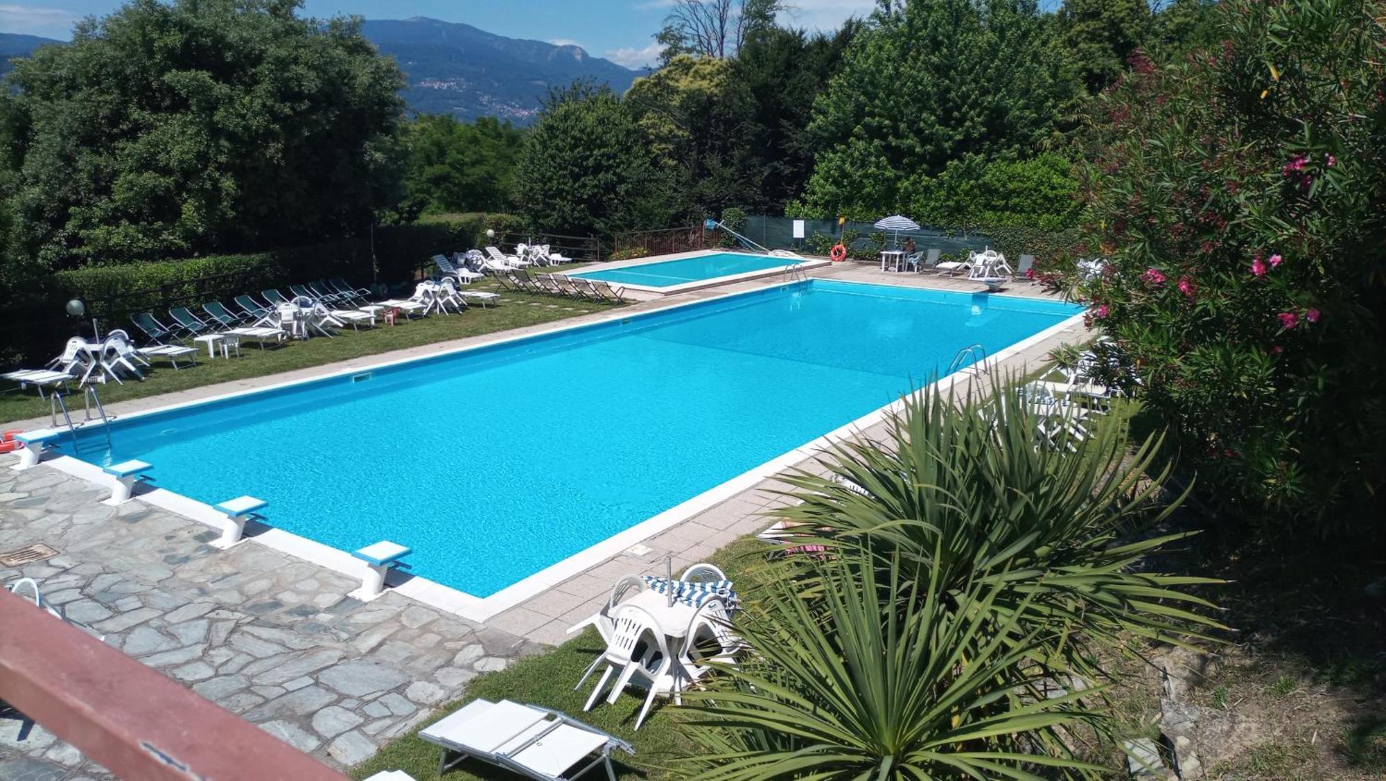 Mirasole Holiday House Leggiuno Dış mekan fotoğraf